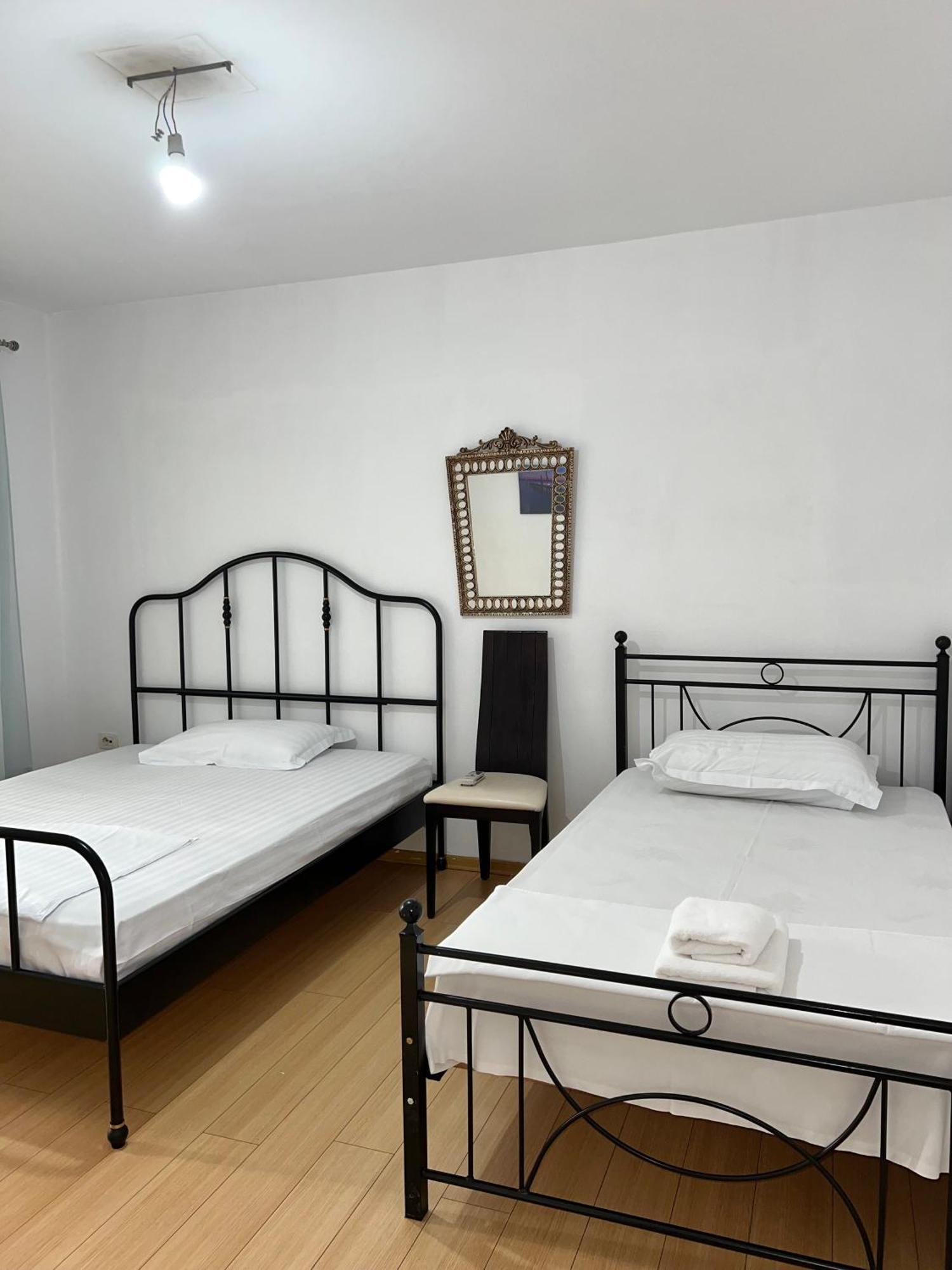 Blloku Family Apartment Tirana Extérieur photo